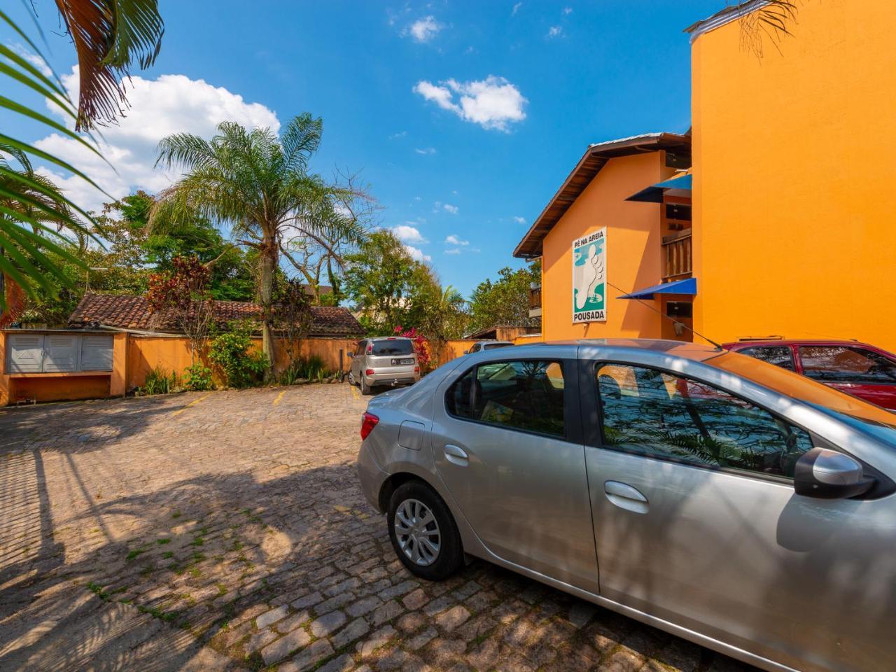 Pousada Pe Na Areia Caraguatatuba Exterior foto